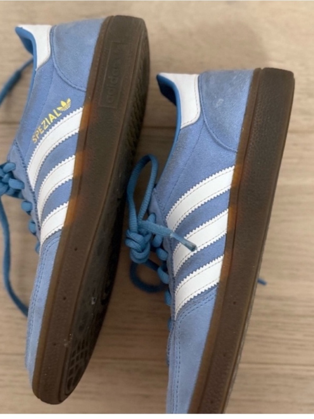 Adidas - Picture 8 of 11